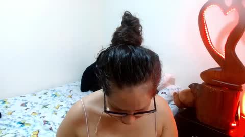  Naih Reyes online show from 12-24-24, 03:49