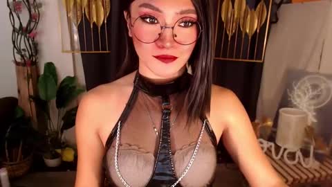 Snapshot of goddessquinnie chatting on 01-30-25, 12:29 quinnie online show from 01-30-25, 12:29