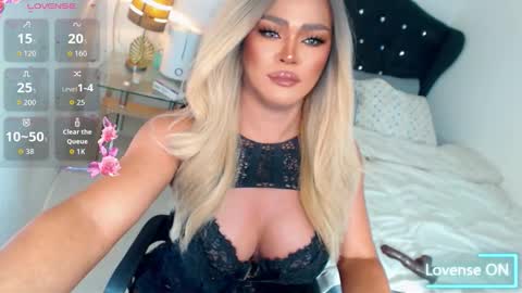 Miss Anna online show from 11-24-25, 11:32