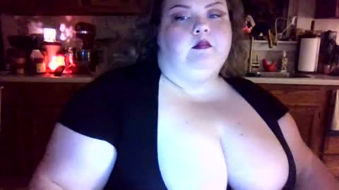 Snapshot of godessisabella chatting on 07-14-26, 05:12 godessisabella online show from 07-14-26, 05:12