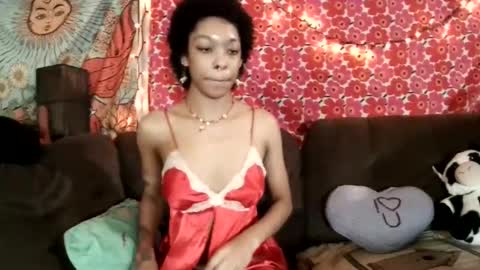 Snapshot of godispleasure chatting on 09-10-25, 02:55 goddess of pleasure online show from 09-10-25, 02:55