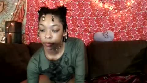 Snapshot of godispleasure chatting on 11-06-25, 03:07 goddess of pleasure online show from 11-06-25, 03:07