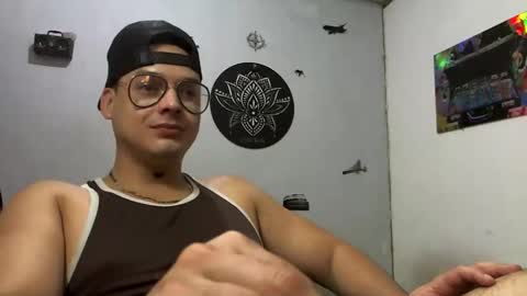 Snapshot of godkenai chatting on 11-27-25, 07:43 MASTER GODKENAI online show from 11-27-25, 07:43