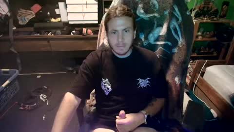 Snapshot of godmangod chatting on 06-23-26, 01:31 jimmyjohnameson online show from 06-23-26, 01:31