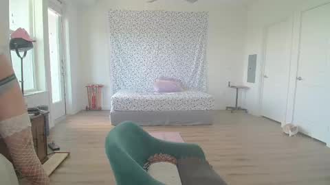 Snapshot of godstar666 chatting on 05-11-26, 06:38 Godstar666 online show from 05-11-26, 06:38