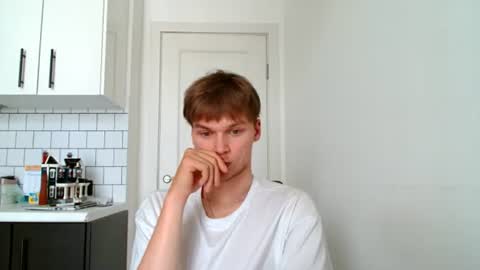 Snapshot of gofymcmouse chatting on 08-04-26, 12:41 Daniel online show from 08-04-26, 12:41