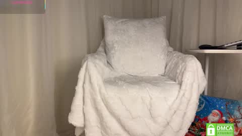 Bianca online show from 12-21-25, 06:04