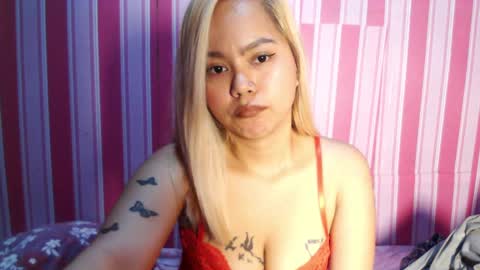 Snapshot of goldaveronn chatting on 03-04-25, 07:30 goldaveronn online show from 03-04-25, 07:30