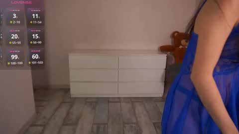 Snapshot of goldbabys chatting on 11-18-25, 02:43 GoldBabyS online show from 11-18-25, 02:43