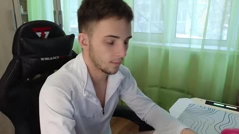 Snapshot of golden_boyyy21 chatting on 01-10-26, 10:28 Golden boyyy21 online show from 01-10-26, 10:28