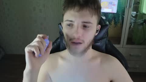 Golden boyyy21 online show from 04-26-26, 10:46
