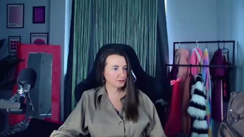 Gloria online show from 04-19-26, 09:08