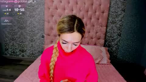 Snapshot of golden_girl__ chatting on 09-24-25, 03:10 golden girl online show from 09-24-25, 03:10