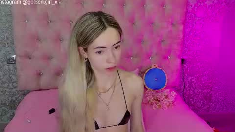 Snapshot of golden_girl__ chatting on 06-20-26, 01:52 golden girl online show from 06-20-26, 01:52