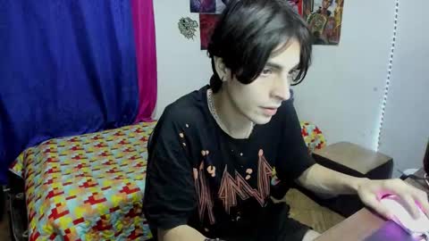 Snapshot of golden_ryan chatting on 02-12-26, 11:55 Jmmmm online show from 02-12-26, 11:55