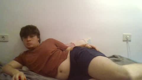 Snapshot of goldenboy207 chatting on 05-13-26, 07:11 goldenboy207 online show from 05-13-26, 07:11