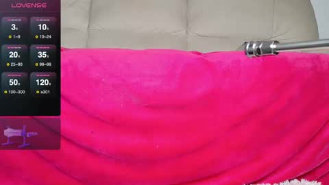 Snapshot of goldenboy69bsx chatting on 03-03-25, 08:38 Goldenboy69 online show from 03-03-25, 08:38