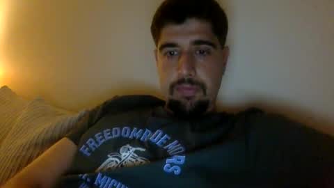 Snapshot of goldenglove35 chatting on 04-28-26, 10:04 Golden-Glove online show from 04-28-26, 10:04