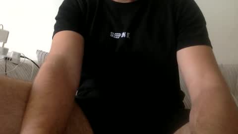 Snapshot of goldenglove35 chatting on 06-09-26, 09:21 Golden-Glove online show from 06-09-26, 09:21