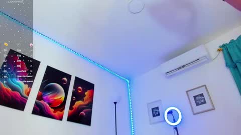 Snapshot of goldenhugecocktss chatting on 01-10-25, 07:04 May smith online show from 01-10-25, 07:04