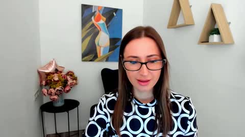 Olivia online show from 03-31-26, 03:08