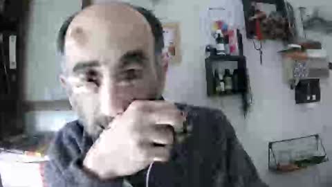 Snapshot of goldenmasculine chatting on 04-26-26, 02:59 goldenmasculine online show from 04-26-26, 02:59