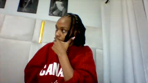 Snapshot of goldenmusexo chatting on 07-20-26, 08:11 goldenmusexo online show from 07-20-26, 08:11