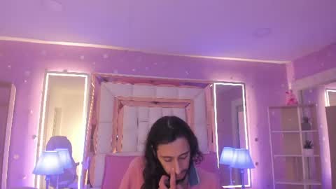 Snapshot of goldentemptation_ chatting on 07-07-26, 07:51 goldentemptation_ online show from 07-07-26, 07:51