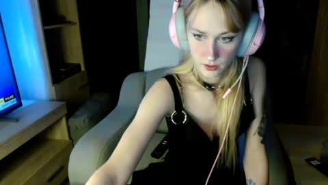 GoldieHanny online show from 02-21-25, 06:15