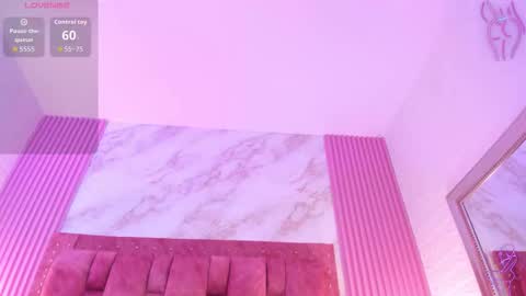 Snapshot of goldilockss15 chatting on 09-18-25, 03:08 goldilockss15 online show from 09-18-25, 03:08