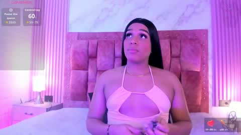 Snapshot of goldilockss15 chatting on 09-24-25, 02:59 goldilockss15 online show from 09-24-25, 02:59