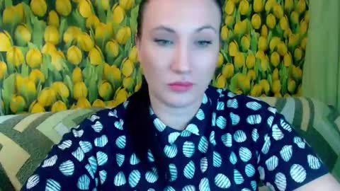 Snapshot of goldmoonn chatting on 02-18-25, 06:58 goldmoonn online show from 02-18-25, 06:58