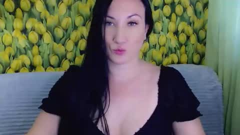 Snapshot of goldmoonn chatting on 09-13-25, 02:28 goldmoonn online show from 09-13-25, 02:28