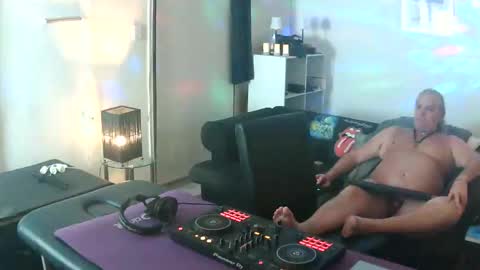 goldyguy011 online show from 09-10-25, 05:13