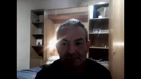 Snapshot of gonzalobilbaogon chatting on 01-01-25, 11:29 gonzalo online show from 01-01-25, 11:29