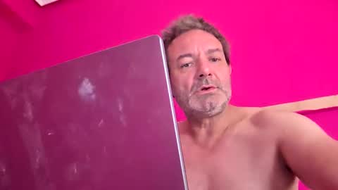 Snapshot of gonzalobilbaogon chatting on 10-23-25, 08:24 gonzalo online show from 10-23-25, 08:24