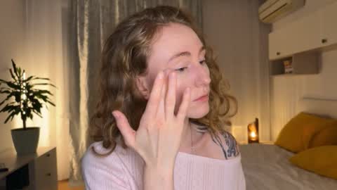 Polly online show from 12-02-25, 01:50