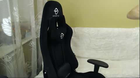 Elizabeth Effie online show from 02-14-26, 05:53