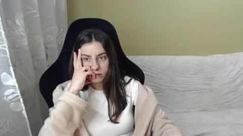 Elizabeth Effie online show from 03-13-26, 04:57