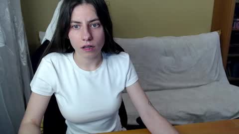 Snapshot of good__night chatting on 05-07-26, 04:56 Elizabeth Effie online show from 05-07-26, 04:56