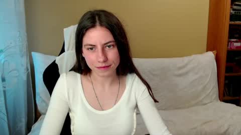 Snapshot of good__night chatting on 05-26-26, 04:03 Elizabeth Effie online show from 05-26-26, 04:03