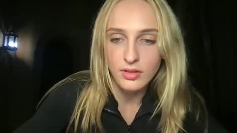 Snapshot of goodgirlliv chatting on 09-14-25, 08:46 goodgirlliv online show from 09-14-25, 08:46