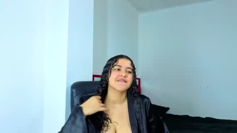 Snapshot of goodgirlxxxl chatting on 07-18-26, 01:43 Goodgirlxxxl online show from 07-18-26, 01:43