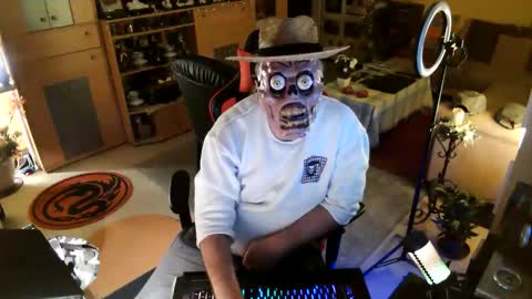 google5001 online show from 10-23-25, 04:34