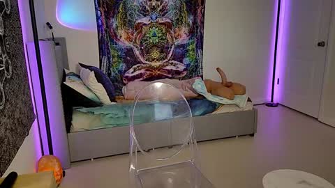 gooner_girl online show from 09-17-25, 04:41