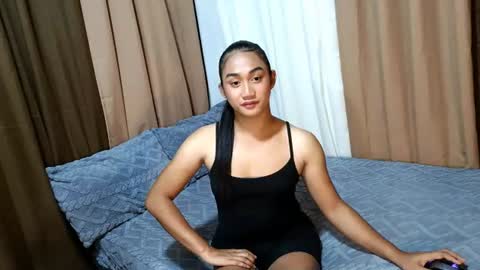 Snapshot of gorgeous_niicole chatting on 06-14-26, 05:59 gorgeous_niicole online show from 06-14-26, 05:59
