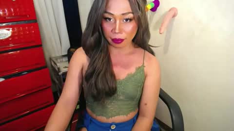Snapshot of gorgeous_rica chatting on 12-06-24, 05:11 Rica online show from 12-06-24, 05:11