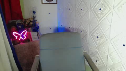 Snapshot of gorgeous_rica chatting on 01-12-25, 10:12 Rica online show from 01-12-25, 10:12