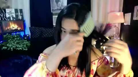 Snapshot of gorgeous_rica chatting on 09-21-25, 02:40 Rica online show from 09-21-25, 02:40