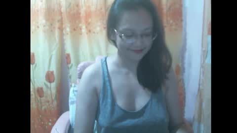 Snapshot of gorgeousmama chatting on 10-27-25, 10:41 gorgeousmama online show from 10-27-25, 10:41